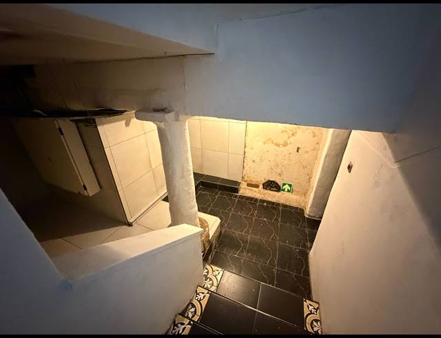 303M² BUILDING TO LET IN CAPE TOWN CITY CENTRE